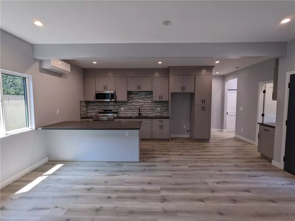 Northridge, CA 91325,17269 Lassen ST