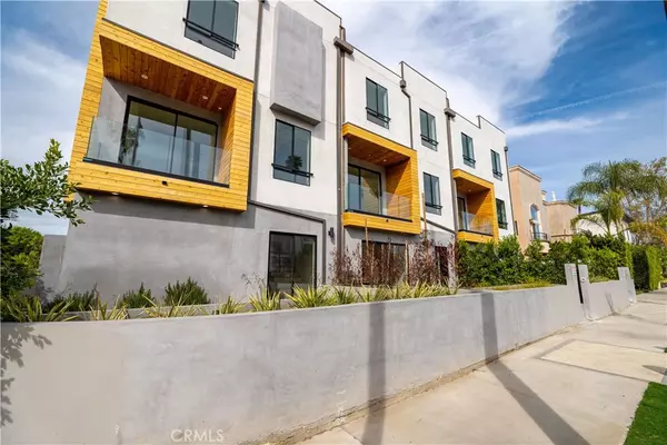Valley Village, CA 91607,11860 W Flower