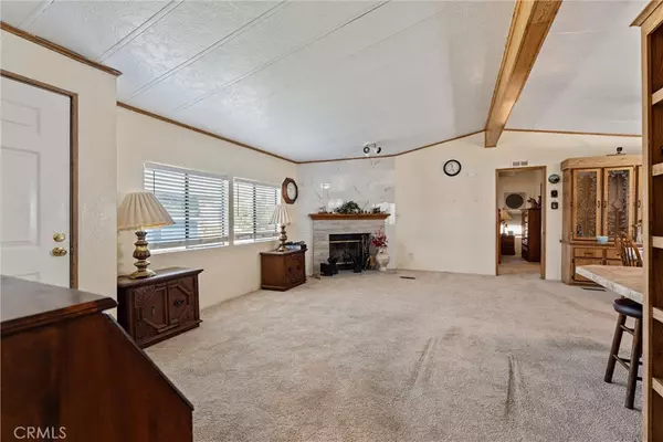 Lancaster, CA 93535,2545 E Avenue I #14