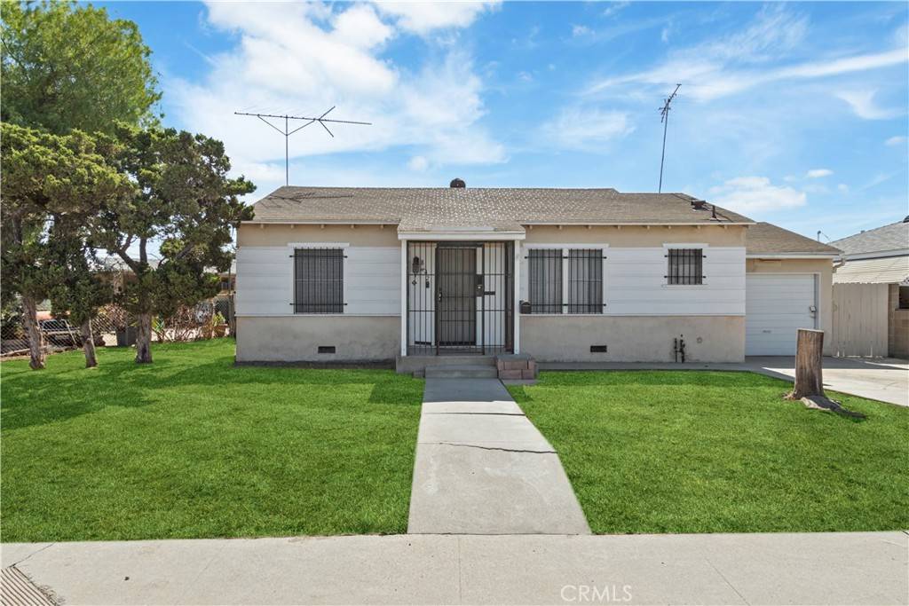 Sun Valley, CA 91352,8942 Ilex