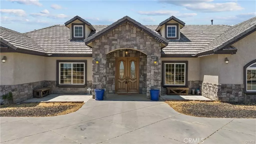 48240 80th W, Lancaster, CA 93536