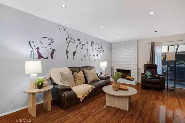 Duarte, CA 91010,938 Huntington #F