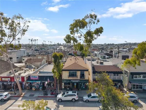 Newport Beach, CA 92662,215 215 Marine