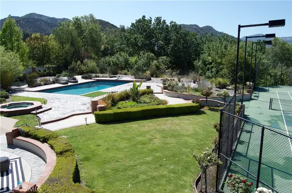 Agoura Hills, CA 91301,28834 Countryside