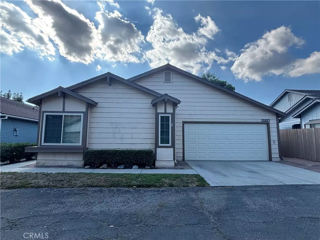 Sylmar, CA 91342,13937 Olive Grove #29