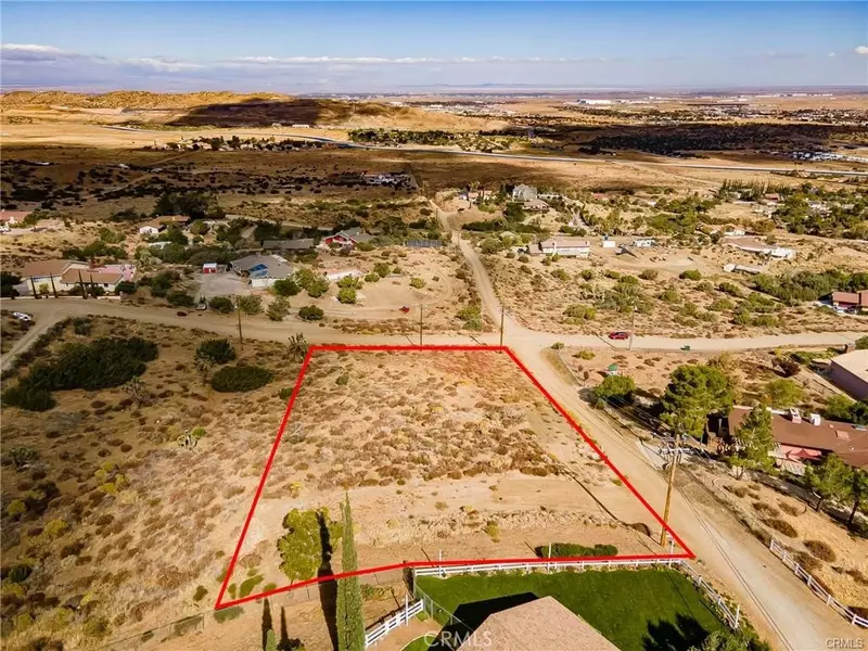 14 Camares DR, Palmdale, CA 93551