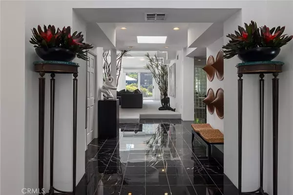Tarzana, CA 91356,4219 Tarzana Estates DR