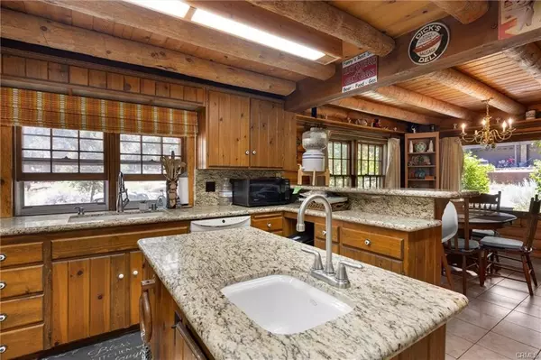 Frazier Park, CA 93225,2712 Tirol DR