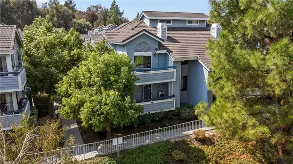 Canyon Country, CA 91351,26936 Flo Lane #402