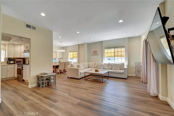 Van Nuys, CA 91405,14105 Lemay ST #4