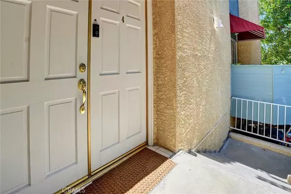 Van Nuys, CA 91405,14105 Lemay ST #4