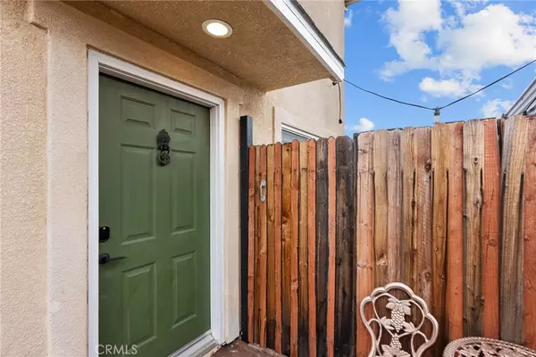 Saugus, CA 91350,26146 Gravett PL
