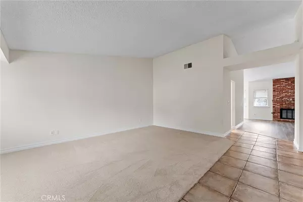 Lancaster, CA 93535,43610 16th E