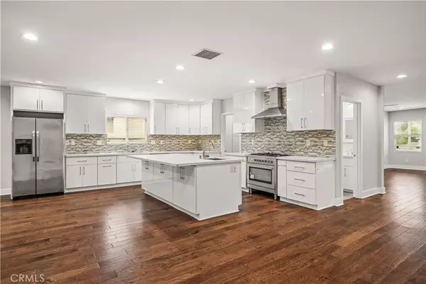 17814 Rhoda, Encino, CA 91316