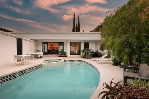 Los Angeles, CA 90069,9275 Flicker PL