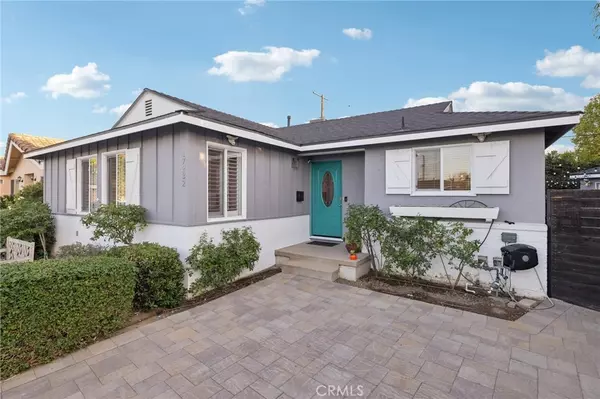 17232 Elkwood ST, Lake Balboa, CA 91406