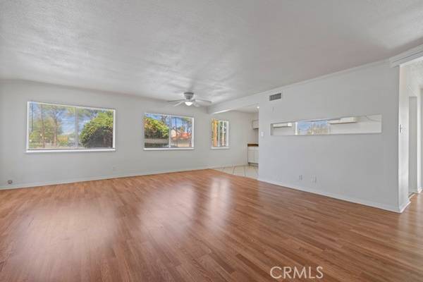 Lancaster, CA 93534,45157 16th W