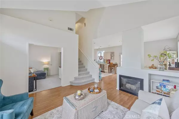 Valencia, CA 91354,27879 Skycrest CIR