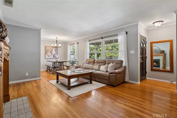 Tarzana, CA 91356,5407 Garden Grove AVE