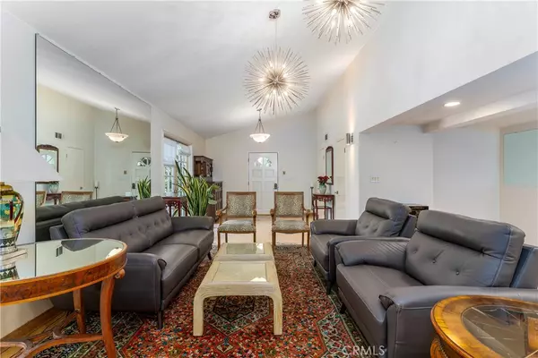 Tarzana, CA 91356,5828 Calvin