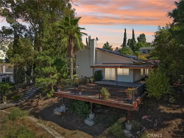 West Hills, CA 91304,8935 Moorcroft