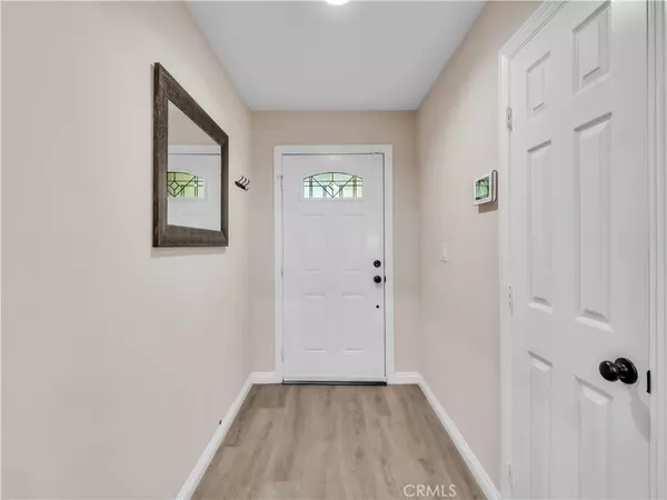 Newhall, CA 91321,24441 Denise Pl