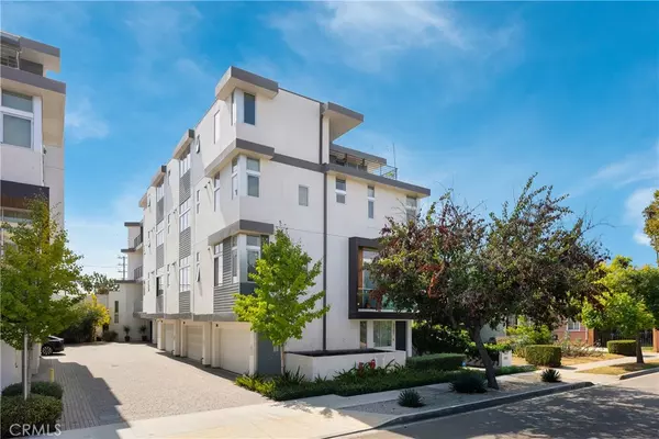 3107 S Dakota, Los Angeles, CA 90034