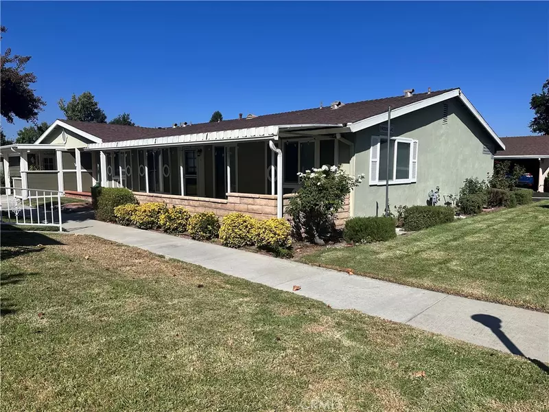 19235 Avenue Of The Oaks #C, Newhall, CA 91321