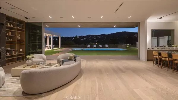 Encino, CA 91436,4442 Estrondo DR
