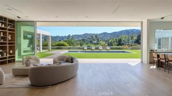 Encino, CA 91436,4442 Estrondo DR