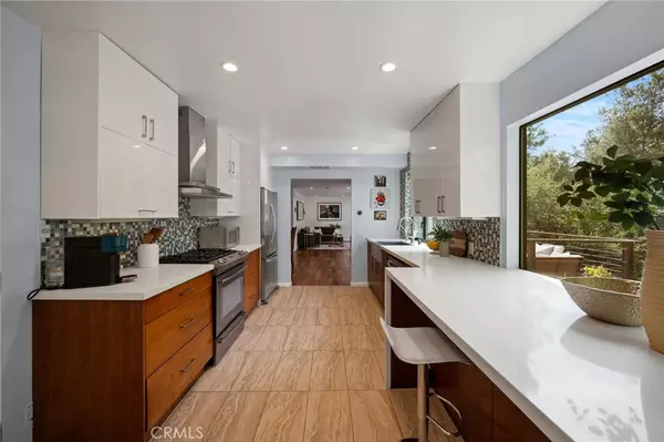 Woodland Hills, CA 91364,4319 Saltillo