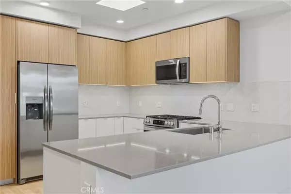 Studio City, CA 91604,12078 Guerin ST #405