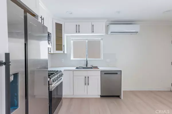 West Hollywood, CA 90048,128 S Harper #128 (1/2)