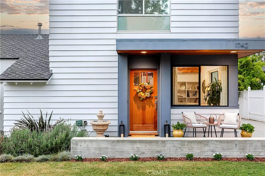 Glendale, CA 91208,1742 El Rito