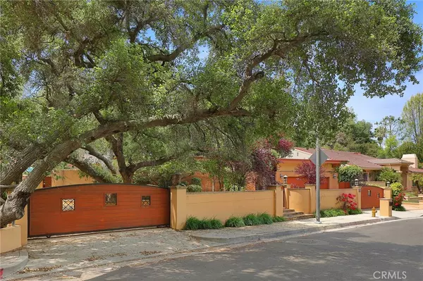 3951 Vanalden, Tarzana, CA 91356