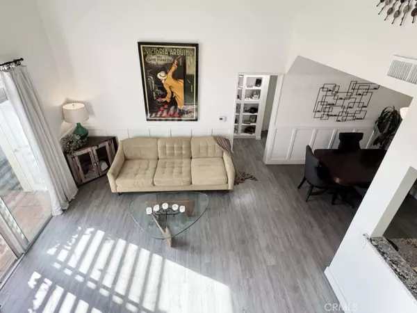 Valley Glen, CA 91401,13801 Oxnard #206