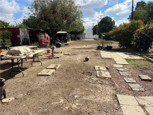 Northridge, CA 91325,8502 Newcastle