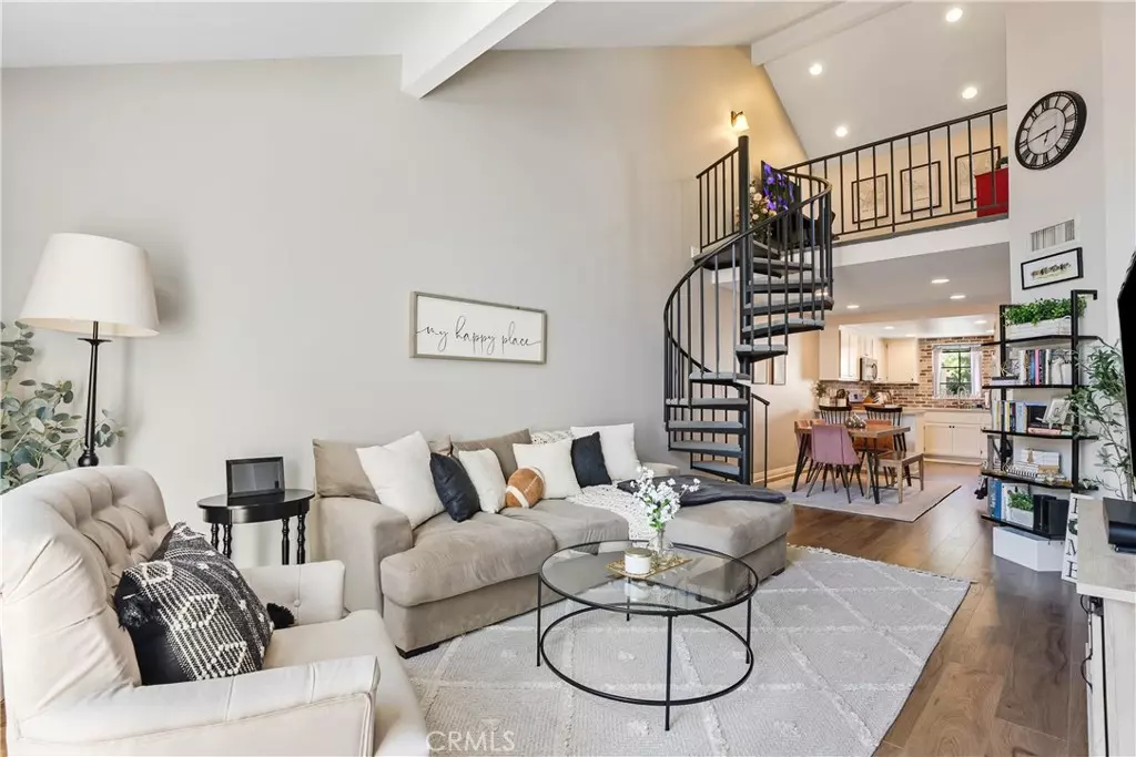 Canyon Country, CA 91387,18108 Erik #586