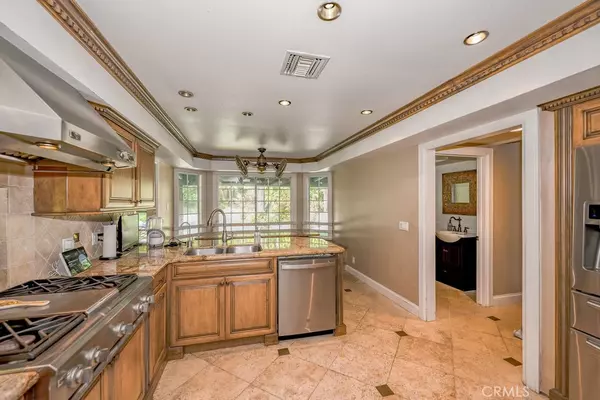 Simi Valley, CA 93065,1101 Hacienda DR