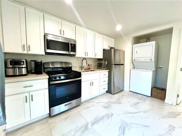 West Hills, CA 91307,6614 Valley Circle Blvd.