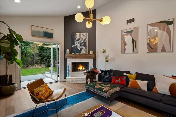 Sherman Oaks, CA 91423,13232 Magnolia BLVD