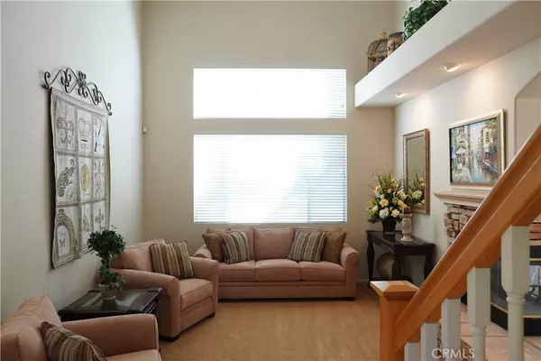 Valencia, CA 91354,27842 Bloomfield