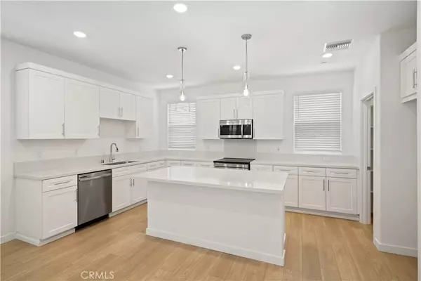 Pico Rivera, CA 90660,9335 Via Azul