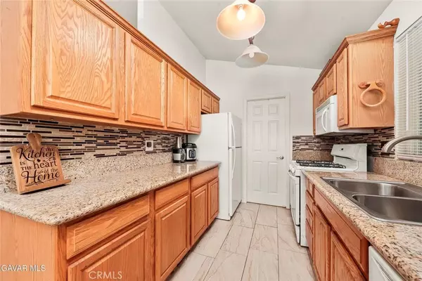 Palmdale, CA 93551,40701 Rancho Vista BLVD #142