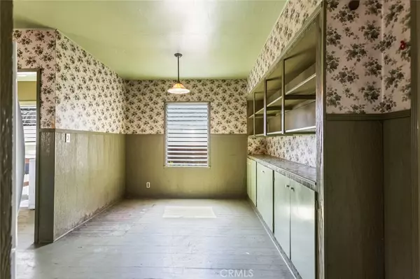 Los Angeles, CA 90068,2100 Holly Drive