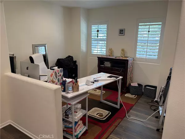 Chatsworth, CA 91311,10025 Topanga Canyon #109