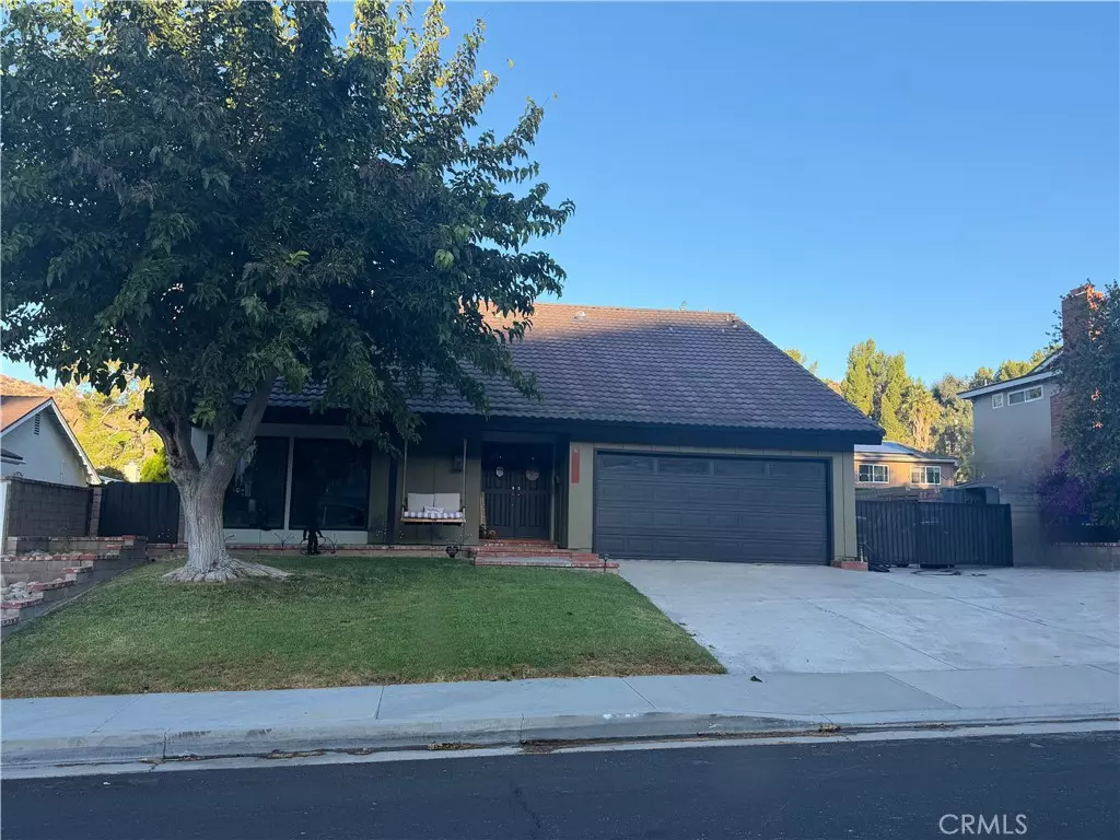 Canyon Country, CA 91387,28975 Lotusgarden