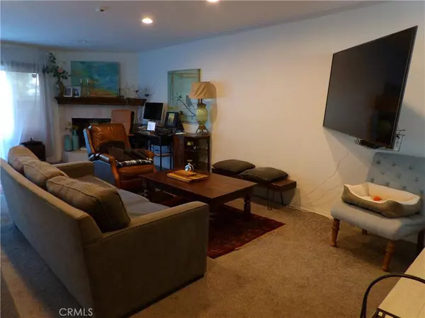 Porter Ranch, CA 91326,19140 Lahey #4