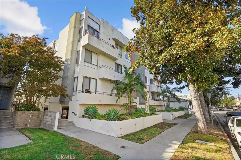 Studio City, CA 91604,4343 Whitsett AVE #303