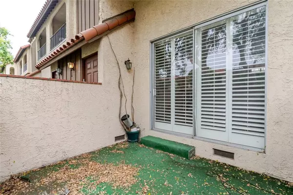 Reseda, CA 91335,19545 Sherman WAY #66